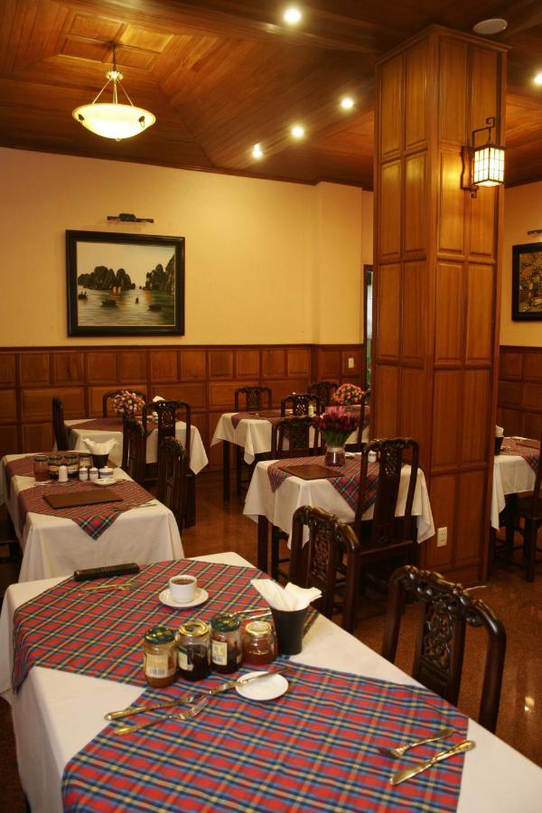 Lucky 2 Hotel & Travel Hanoi Restaurant bilde